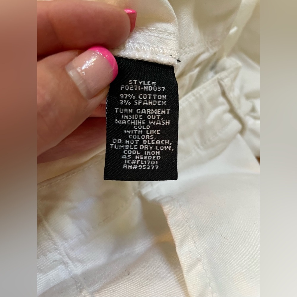 Women’s Sanctuary Peace White Cropped Straight Pants 25 ✨BRAND NEW✨ - Picture 8 of 9